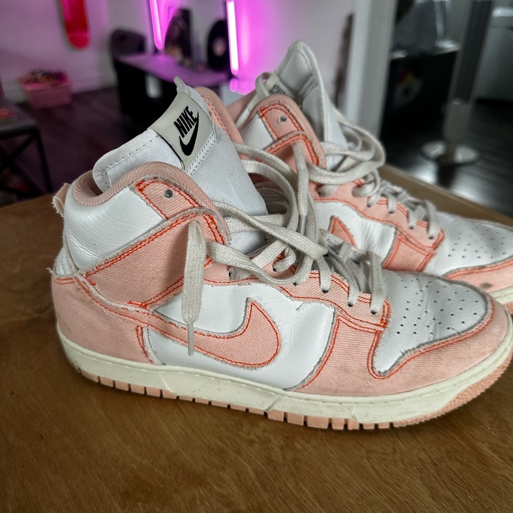 Nike Wmns Dunk High 1985 'Arctic Orange